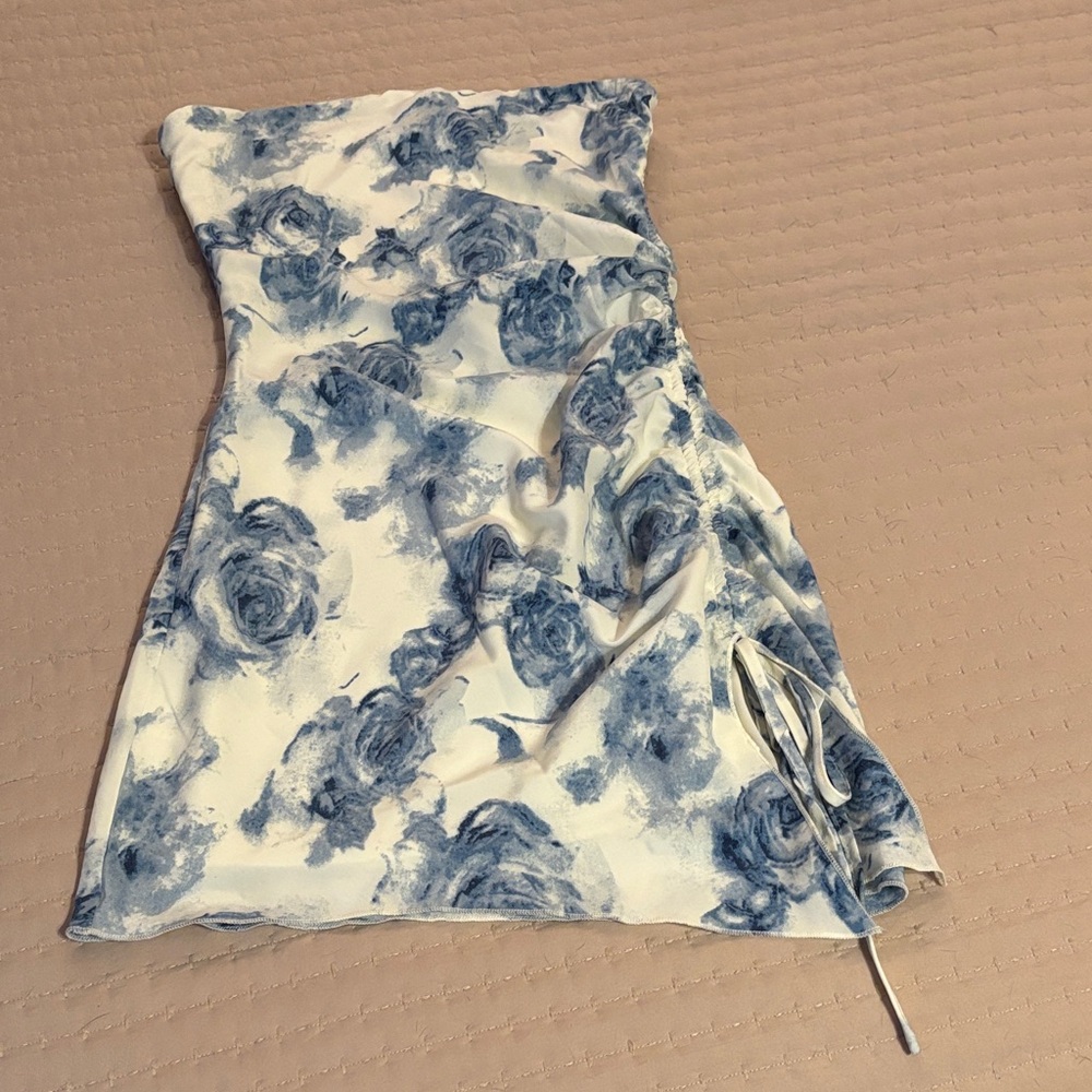 LA Hearts Strapless Dress - Blue Floral on White